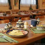 Otel Cloister