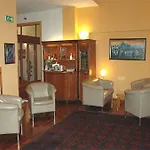 Cloister Otel 3*