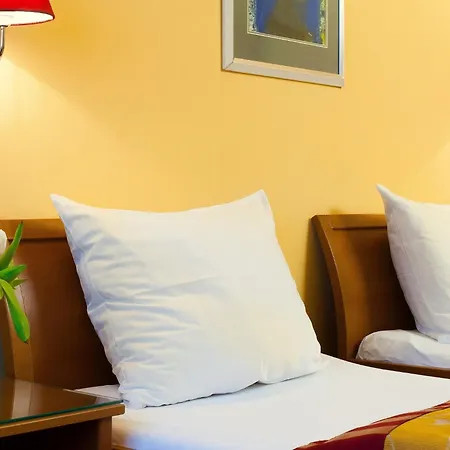 Hotel Cloister