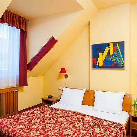 Hotel Cloister