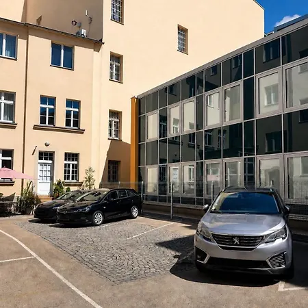 Cloister Hotel 3*