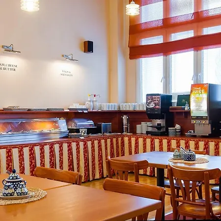 Cloister Hotell